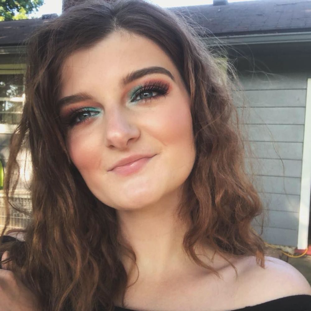 Meet your Posher, Kendra